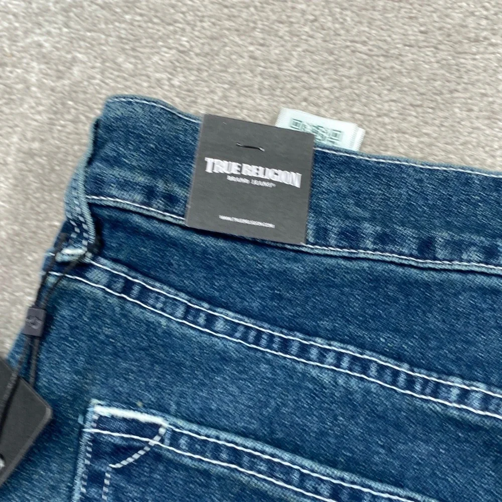 True Religion Ricky Relaxed Straight Jeans Mens 36 Blue Dark Woodland Wash NWT